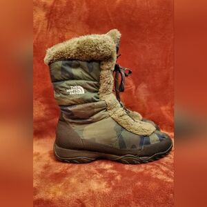 NORTHFACE CAMO WINTER BOOTS